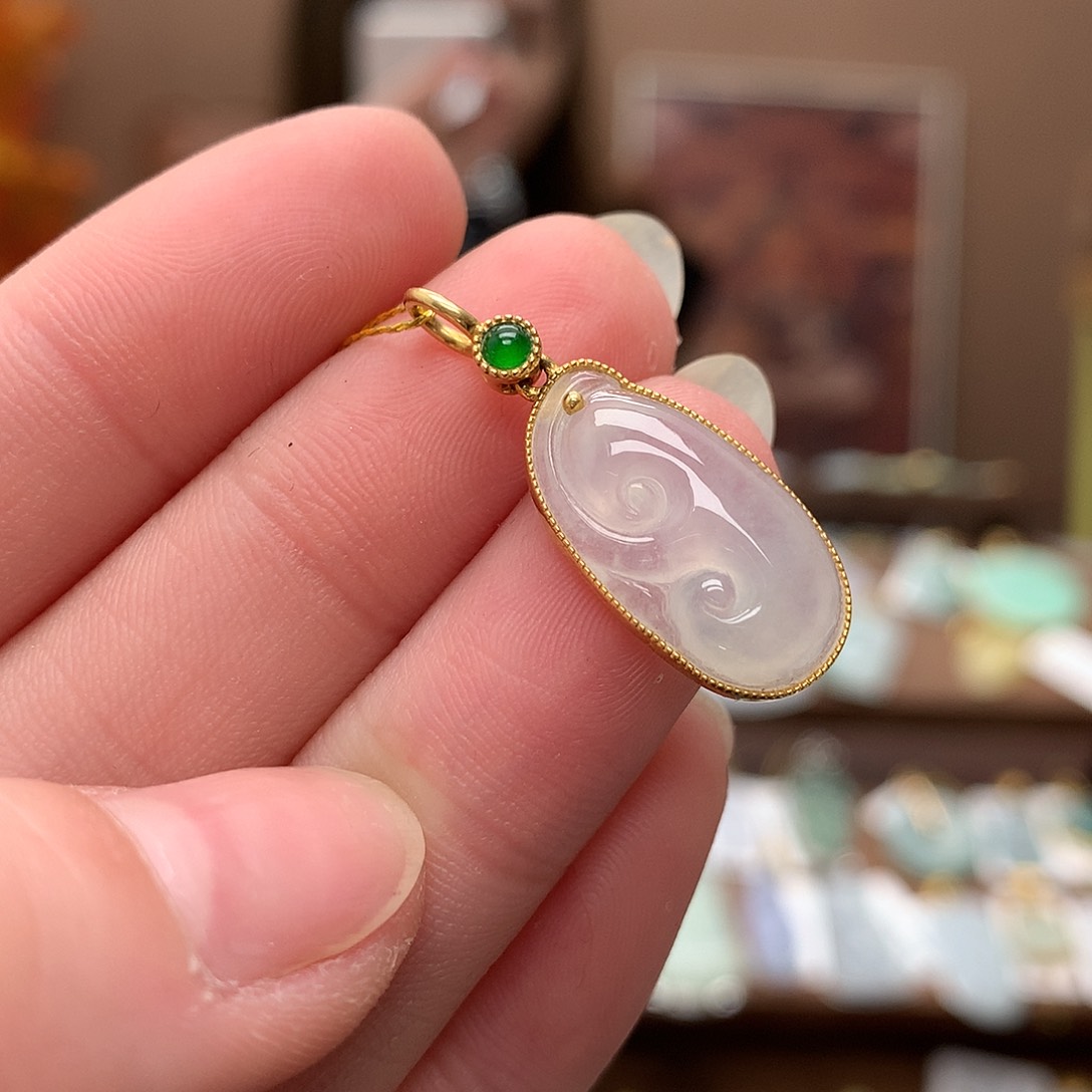 翡翠吊坠(不含链)18K金镶嵌