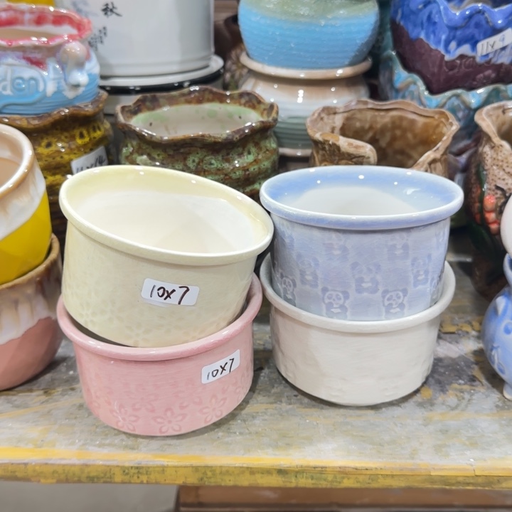 凑9块包邮，有孔，陶瓷花盆