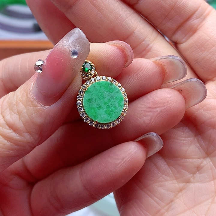 翡翠颈饰银S925镶嵌翡翠