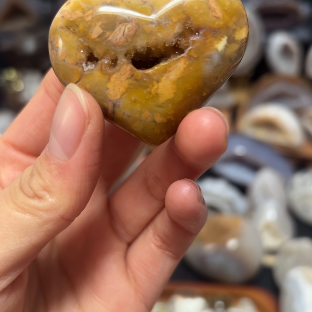 玛瑙/玉髓未镶嵌珠宝奇石