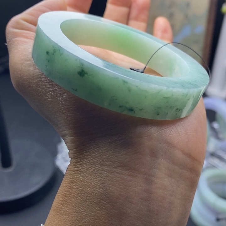 定制翡翠翡翠手镯未镶嵌