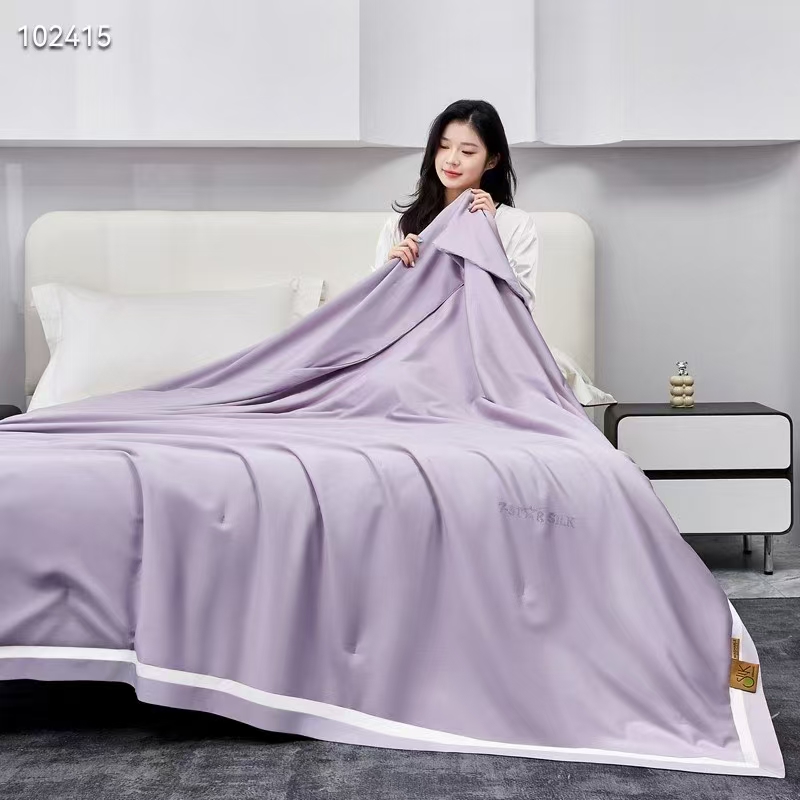 蚕丝冷感夏凉被轻奢薄款家居空调被凉感凉感夏被丝滑亲肤可机洗