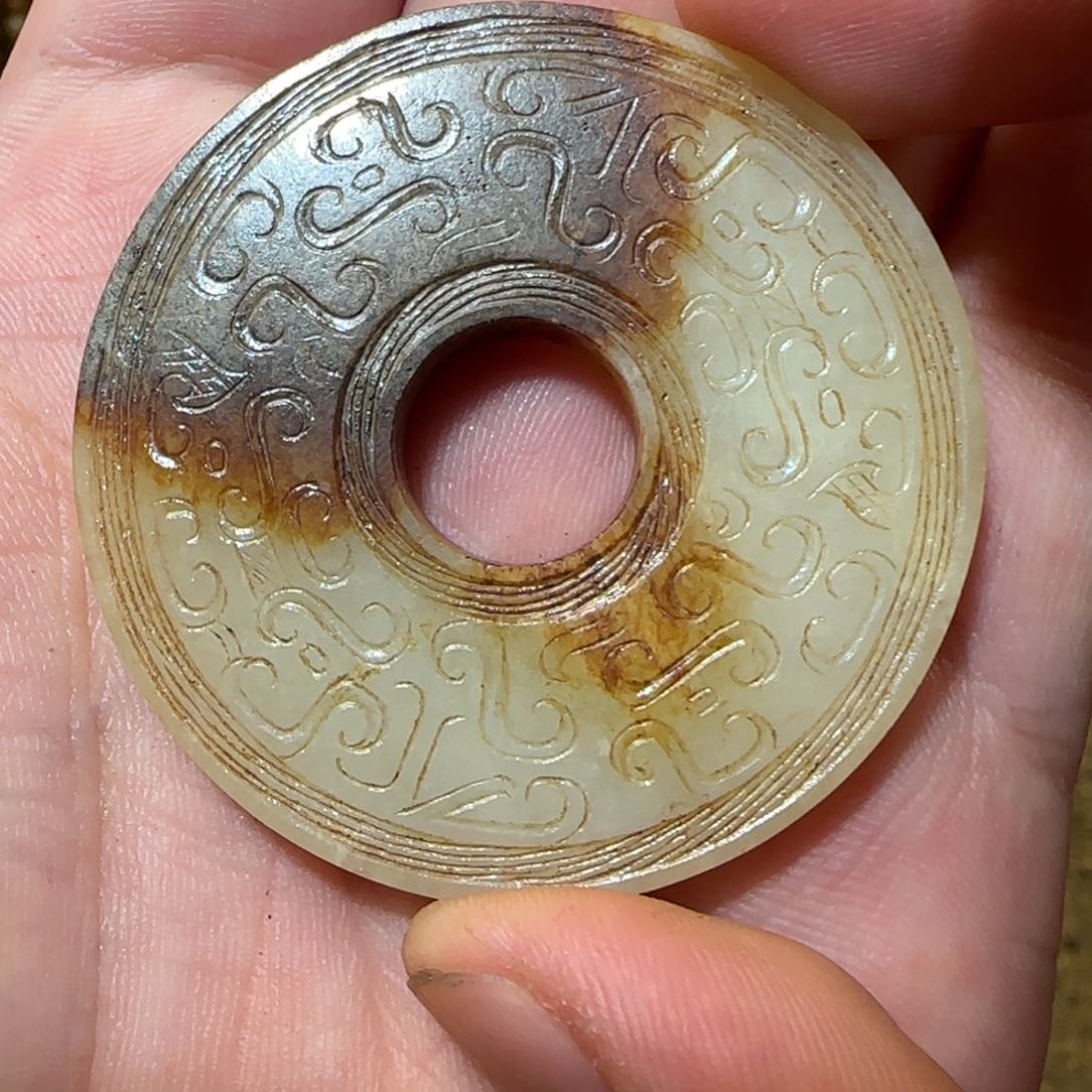 霸***姬和田玉未镶嵌挂件