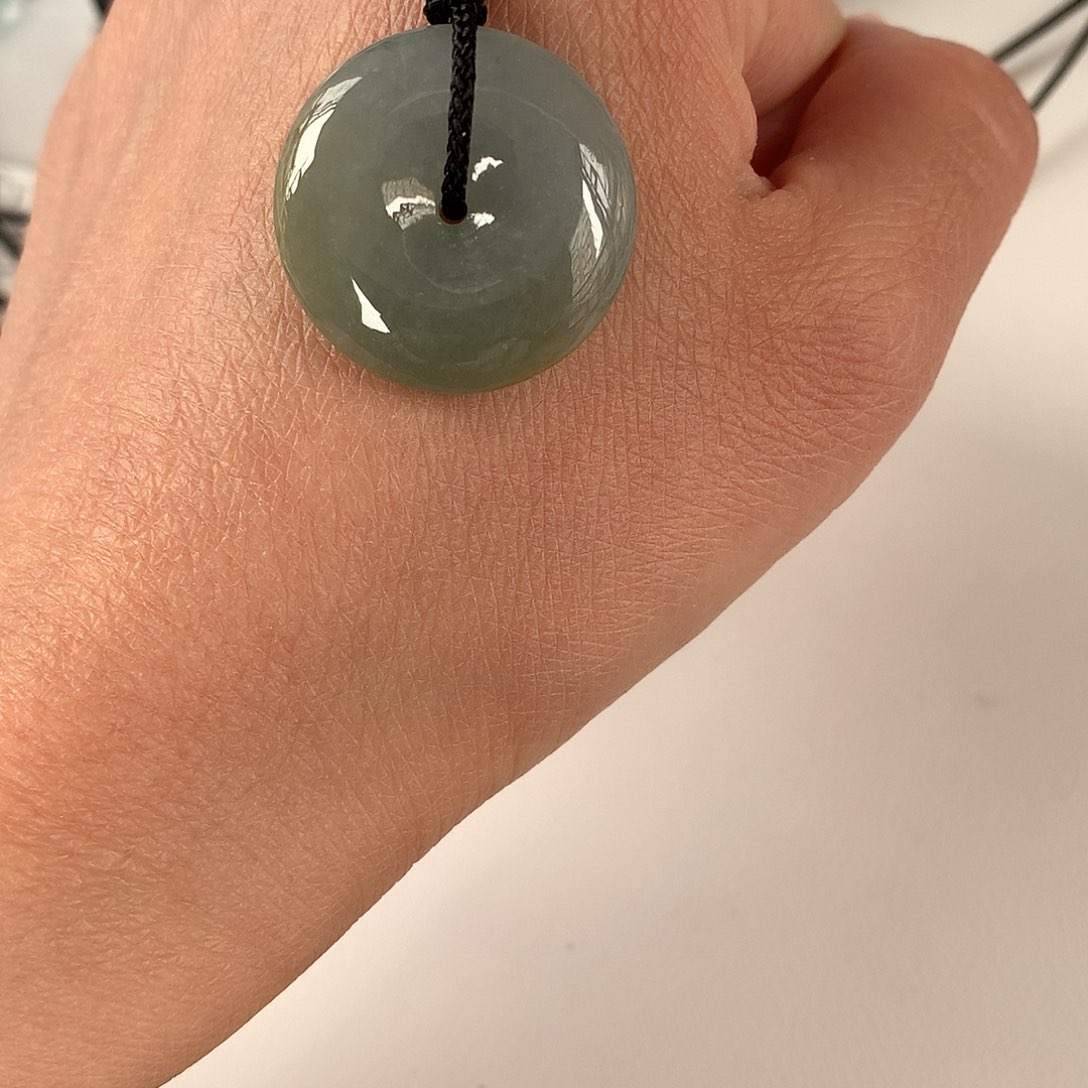 翡翠颈饰未镶嵌花**贵平安扣