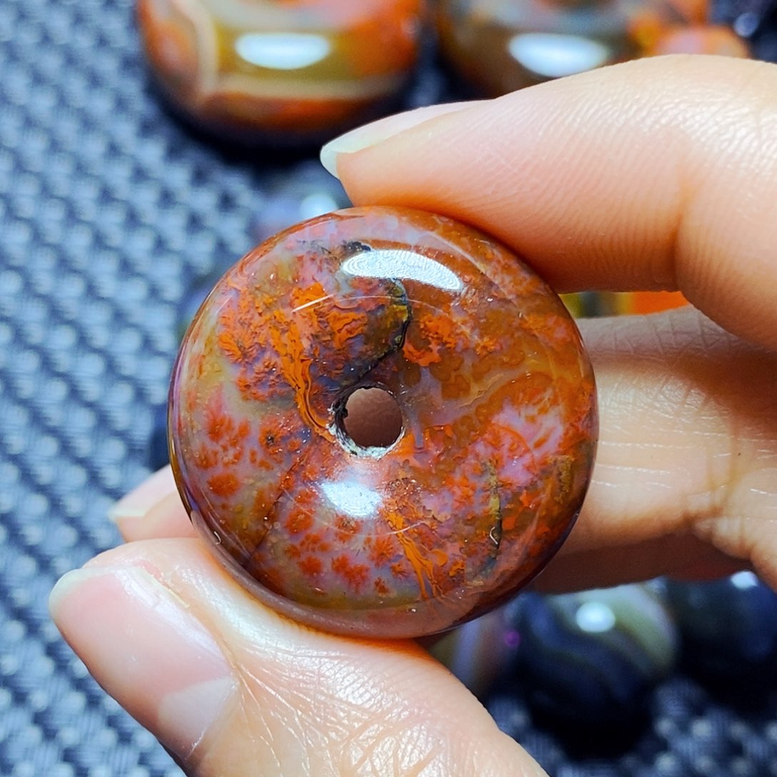 未镶嵌颈饰玛瑙/玉髓悟****行