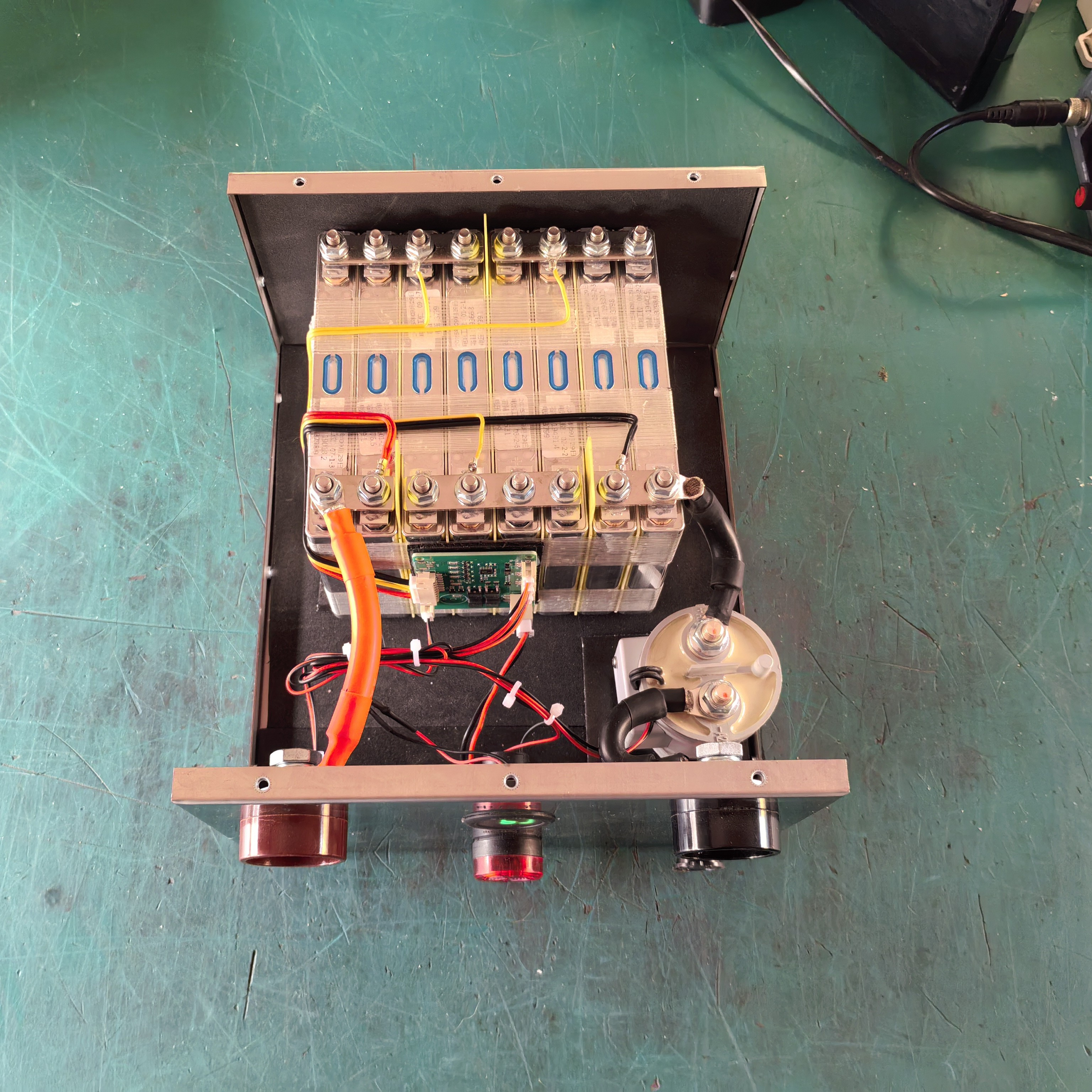12v专用款低压保护带蜂鸣器防反接保险汽车应急启动电源
