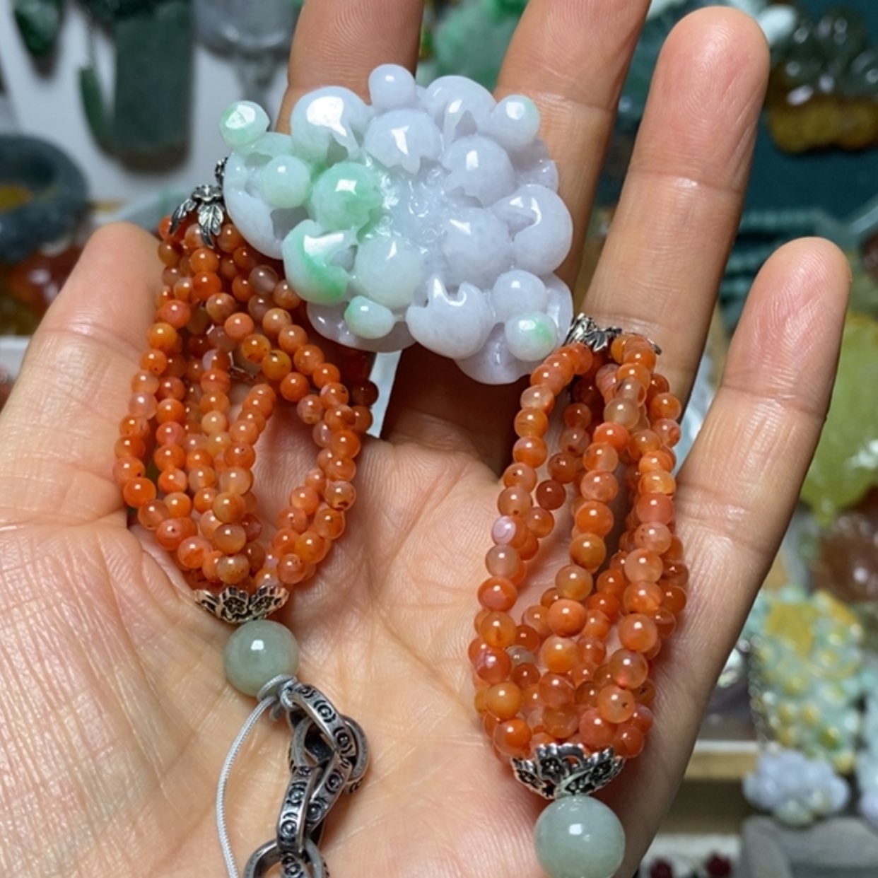 【闪购商品】翡翠吊坠(赠链)未镶嵌