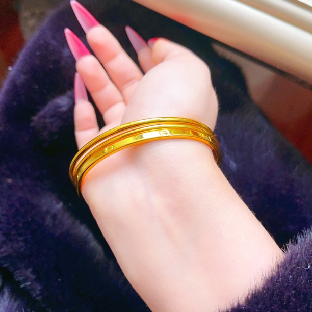 钛钢手镯 金色两世欢手镯