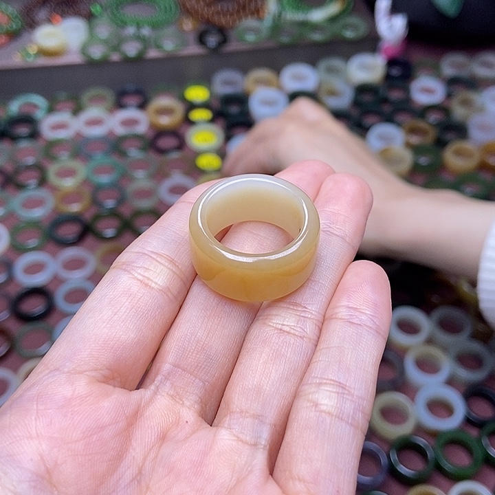 和田玉未镶嵌戒指17.9秋韵