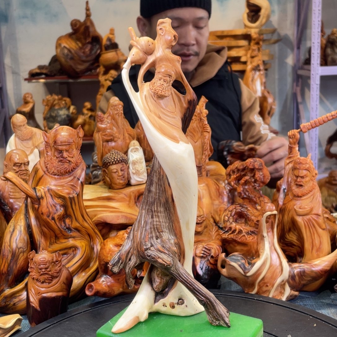 柏木（崖柏）。。。。。。。