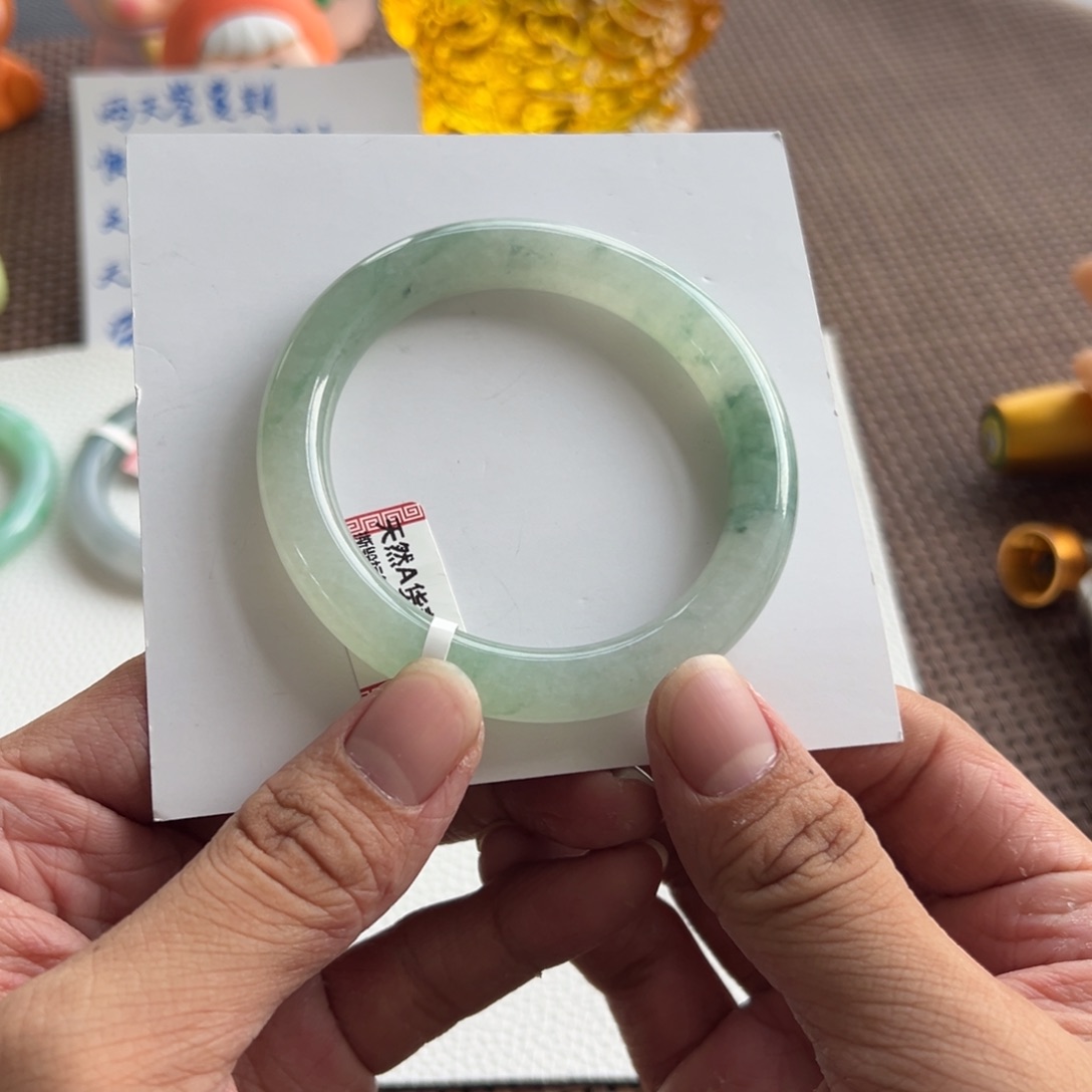 翡翠未镶嵌手镯17号 53