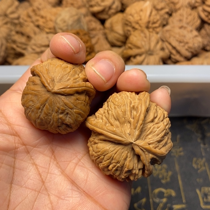 ⑦***歌文玩核桃吊坠文玩核桃异形单只