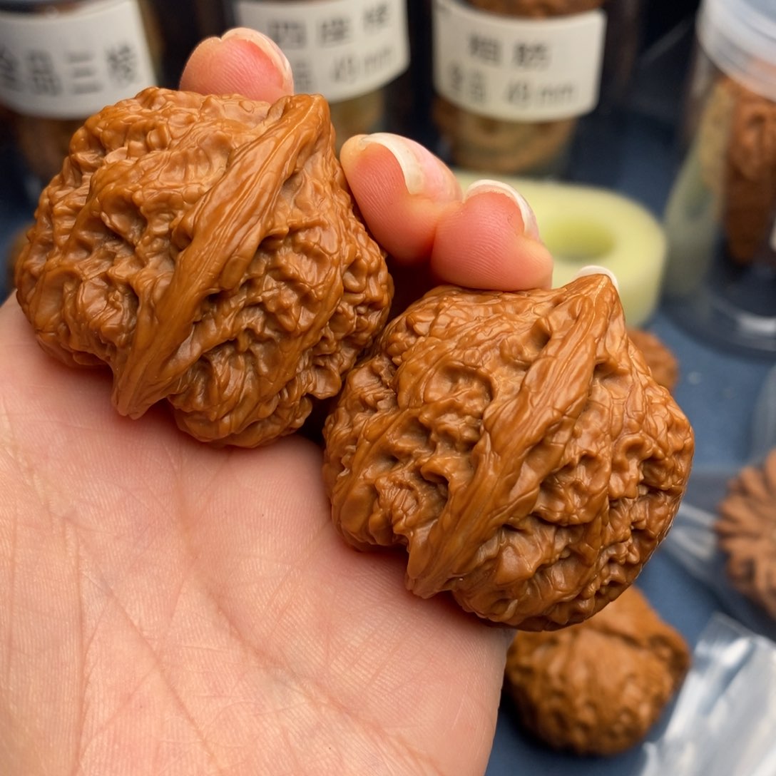 文玩核桃把件十字尖