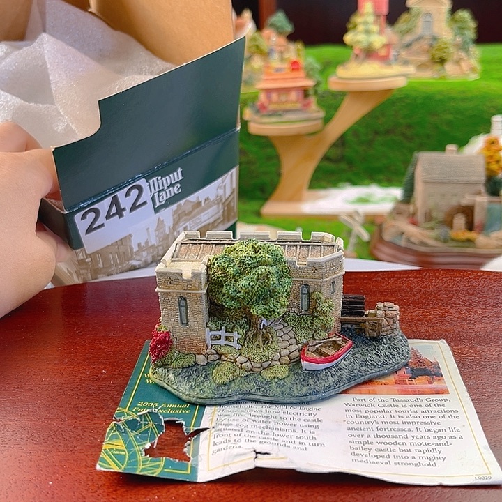 中古小房子微缩景观