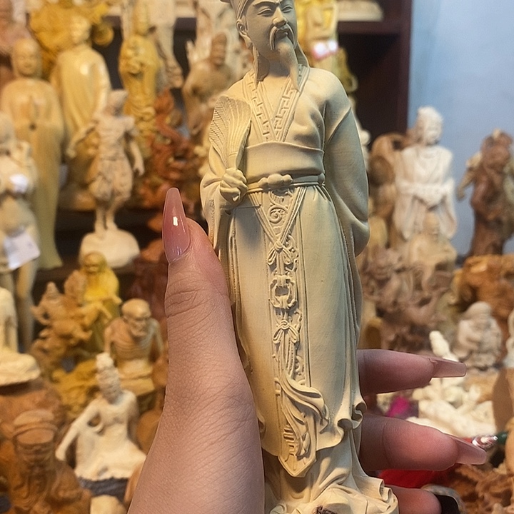 黄杨木黄杨木瑕疵孔明