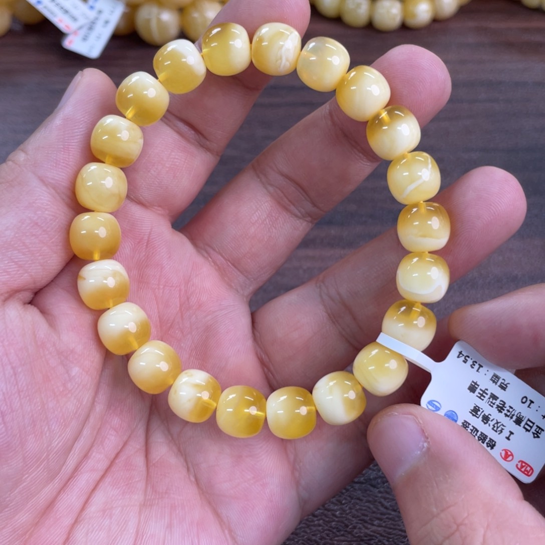 未镶嵌琥珀裸石121000000