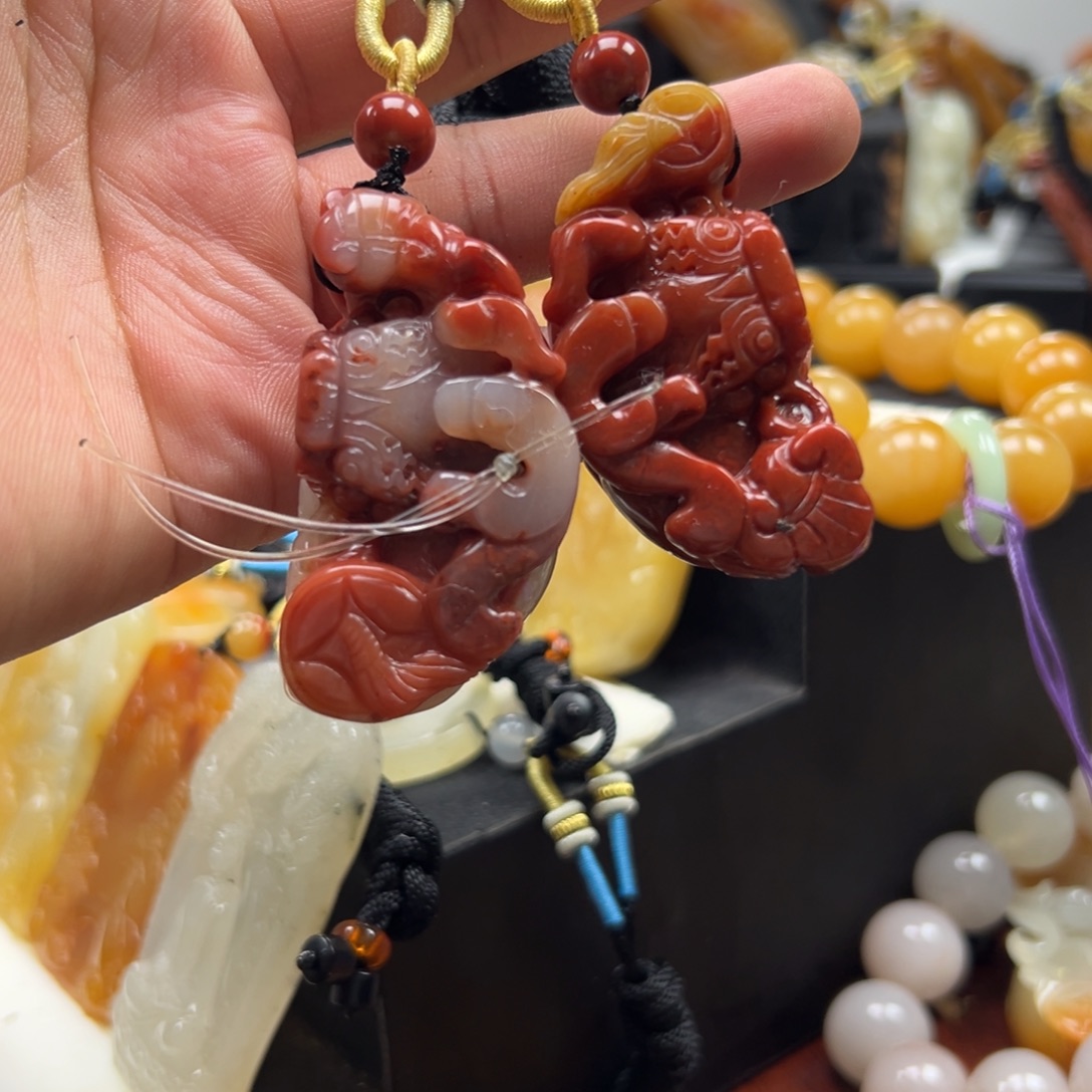 石英质玉（黄龙玉）未镶嵌多选发其一