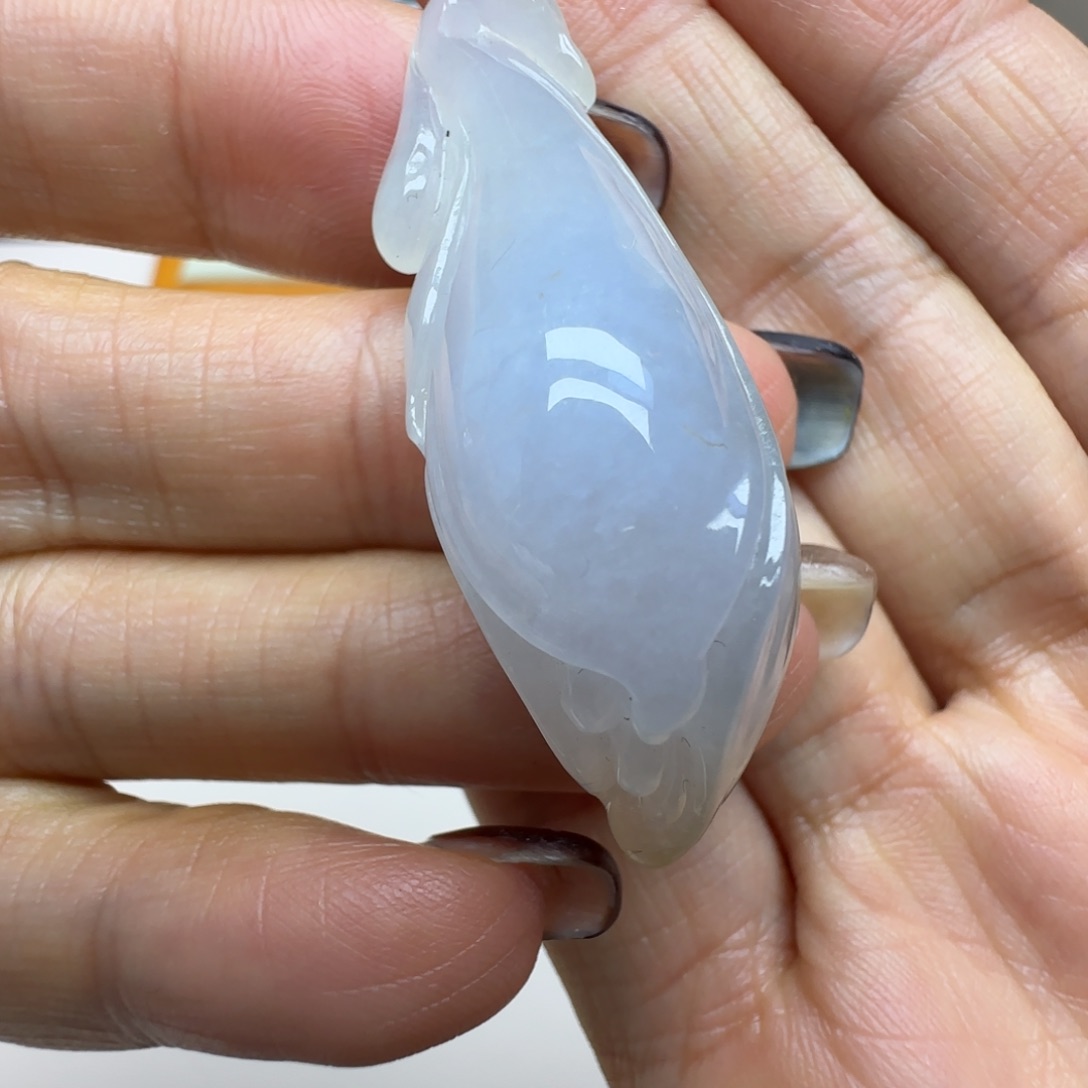 翡翠未镶嵌颈饰花花
