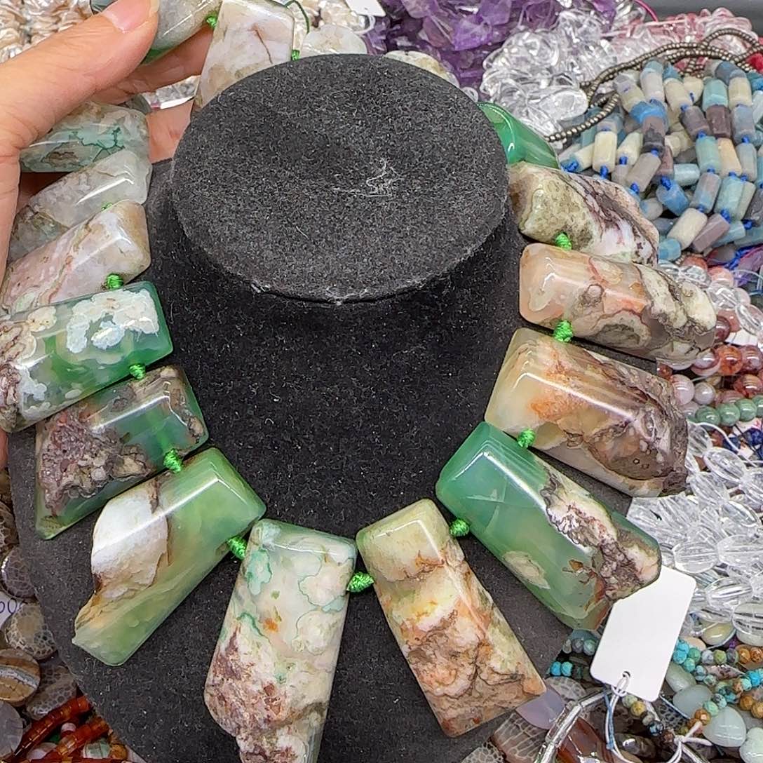 玛瑙/玉髓合金珠宝半成品?****.绿樱花玛瑙拍两84发一条