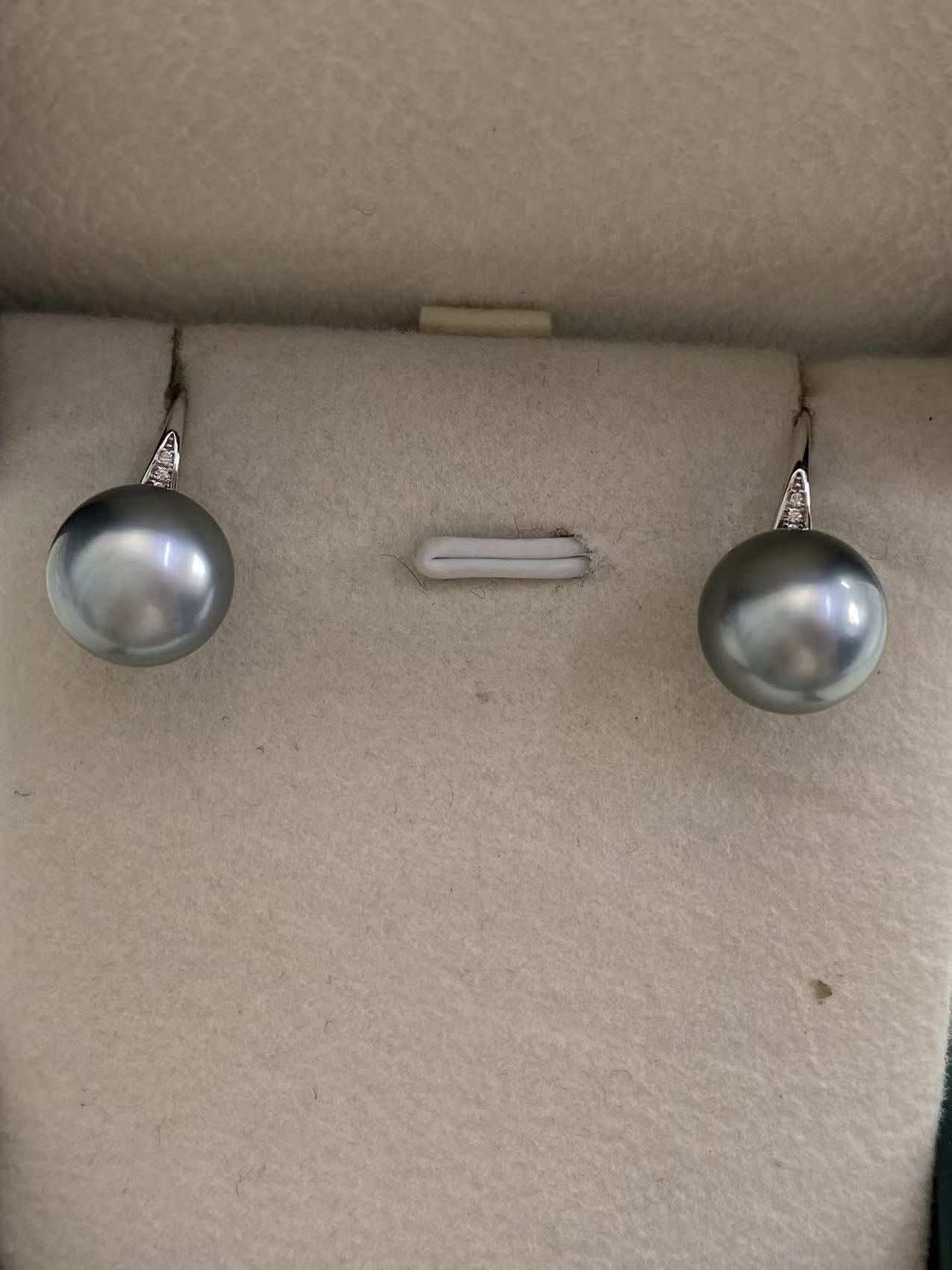 天然海水珍珠大溪地经典定制款耳勾