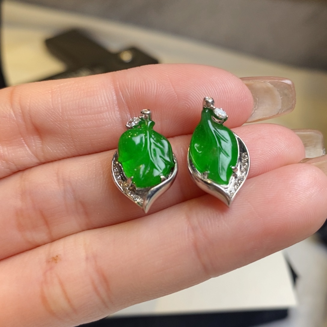 翡翠耳饰18K金镶嵌叶子