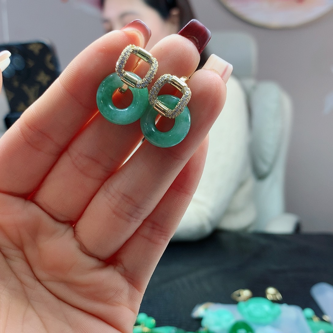 【闪购商品】翡翠耳饰未镶嵌，