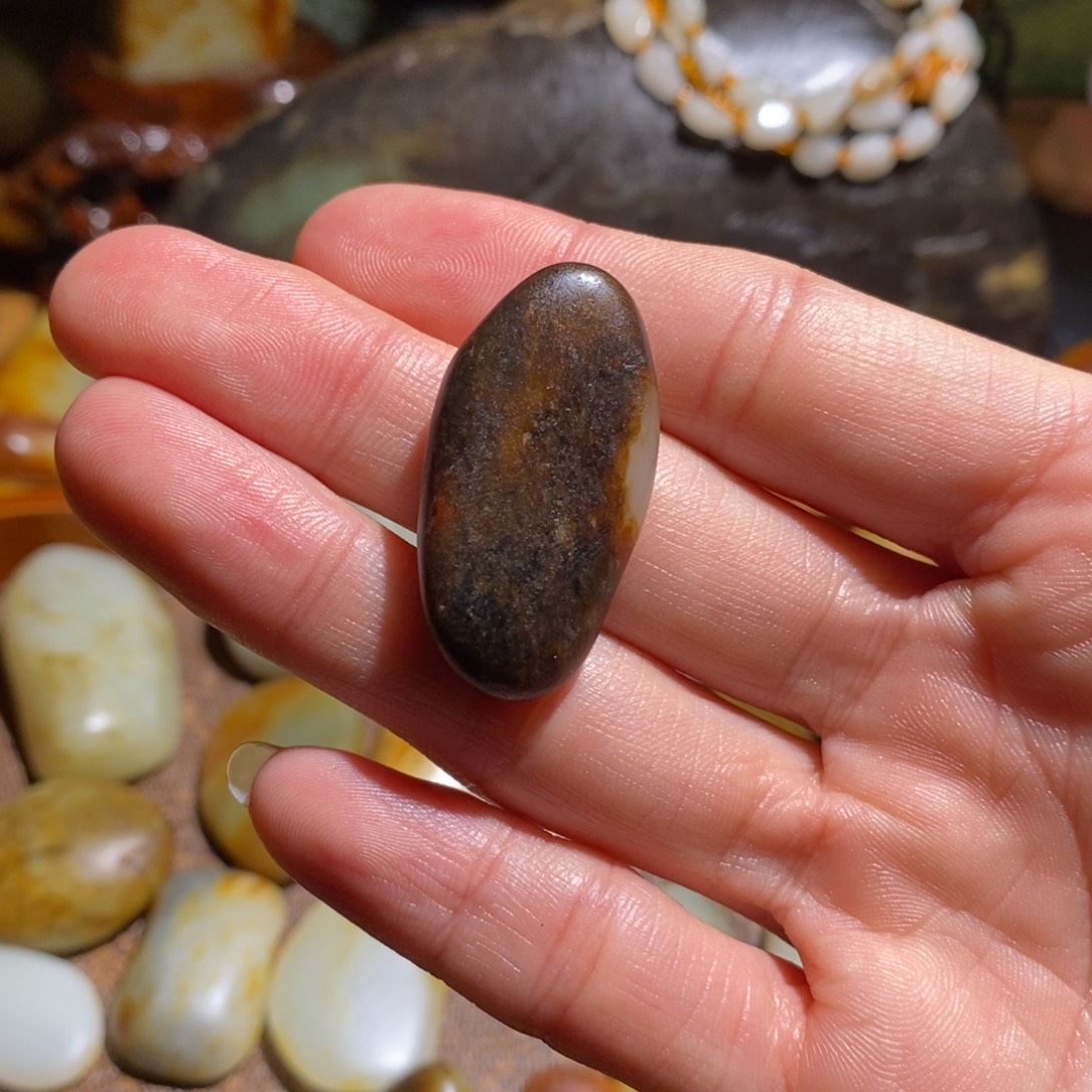 风***人和田玉未镶嵌颈饰