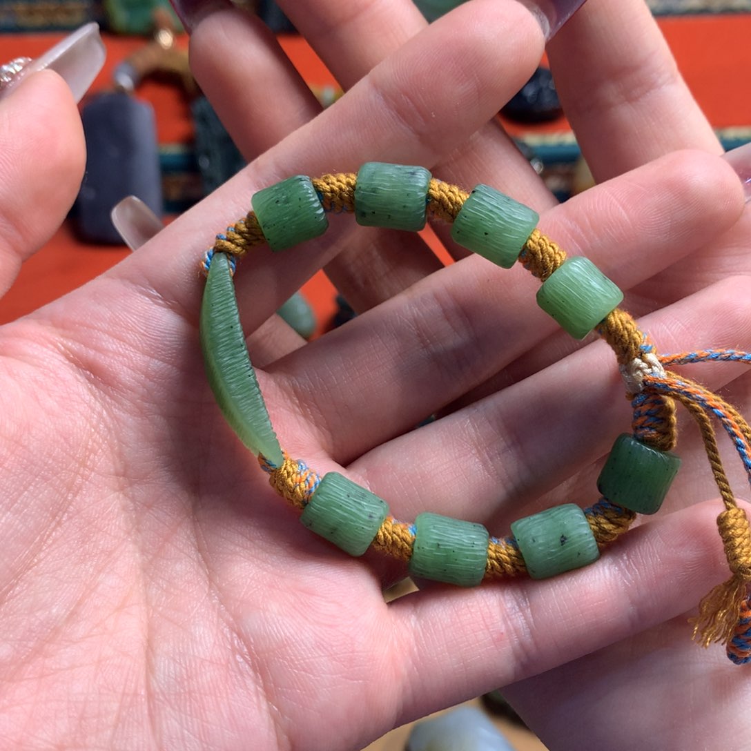 和田玉（糖玉）挂件未镶嵌城****品