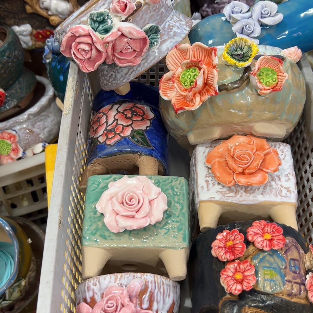 2225 花盆拍满20元发货退款拉黑