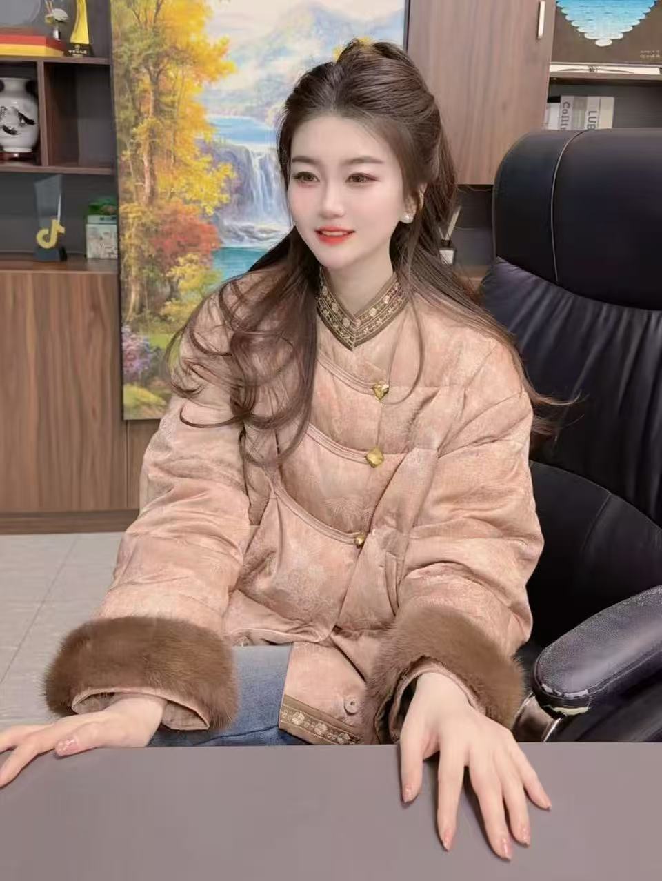 『朝花昔拾F』设计显瘦百搭时尚鹅绒服8002