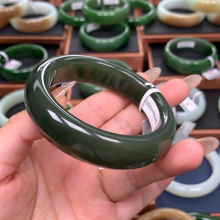 和田玉6061圈口未镶嵌