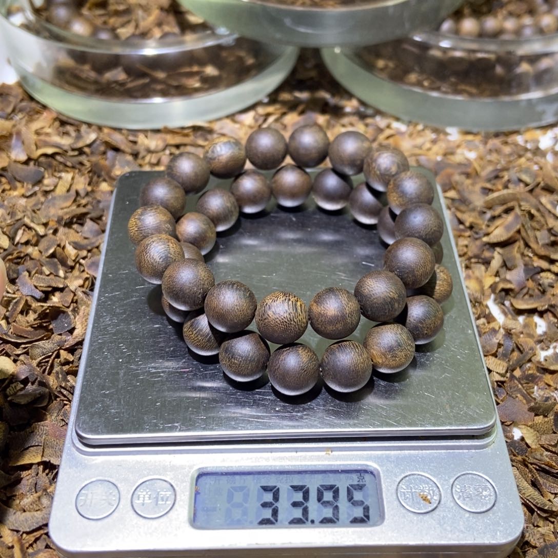 豫***龍沉香碎屑沉香1.2双圈