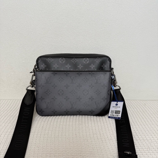 99新 LouisVuitton/路易威登 97新6299/时尚芯片款黑老花邮差包