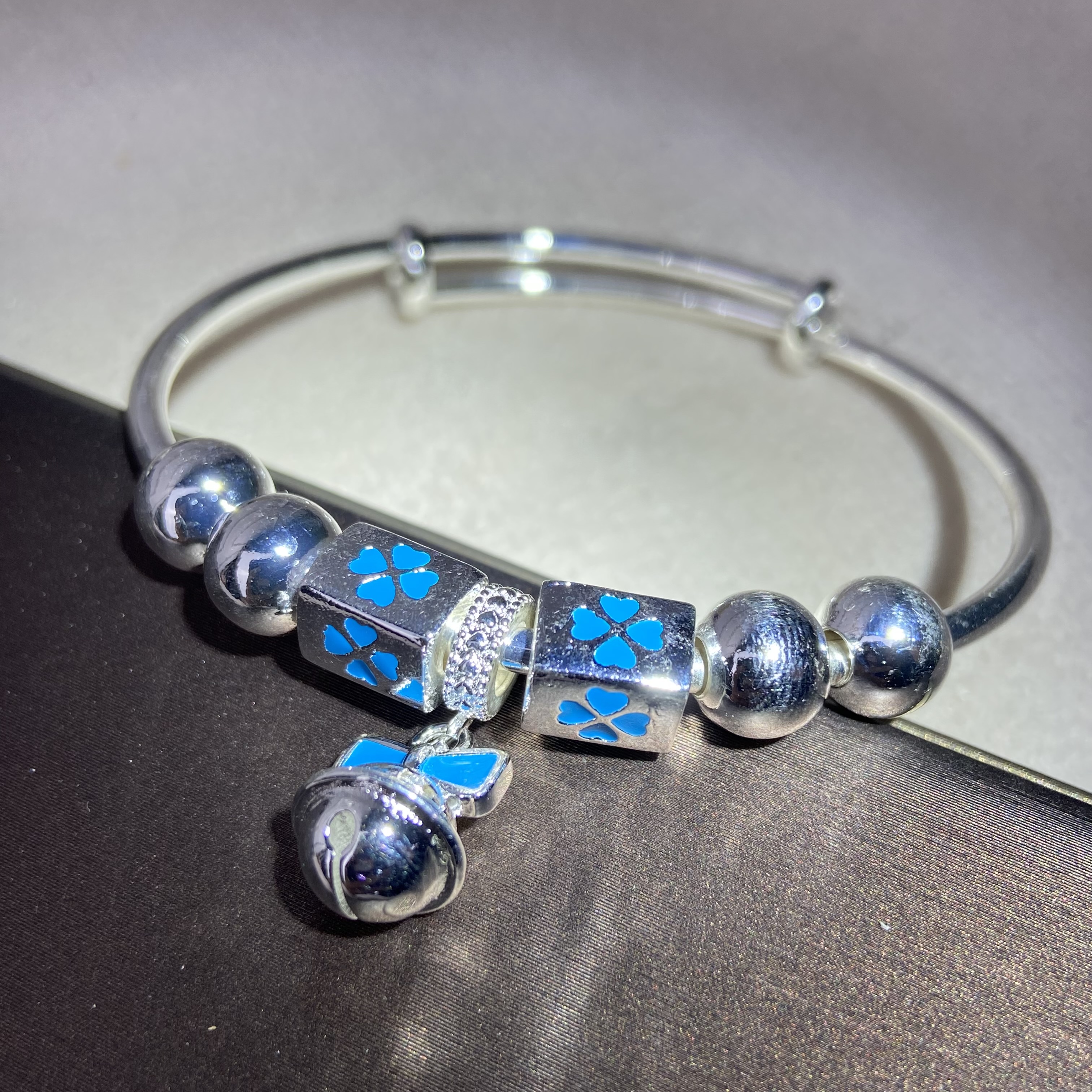   7263手链--轻奢时尚设计首饰送礼盒