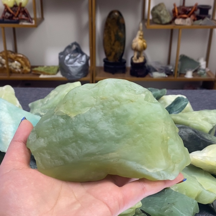 蛇纹石玉未镶嵌简易