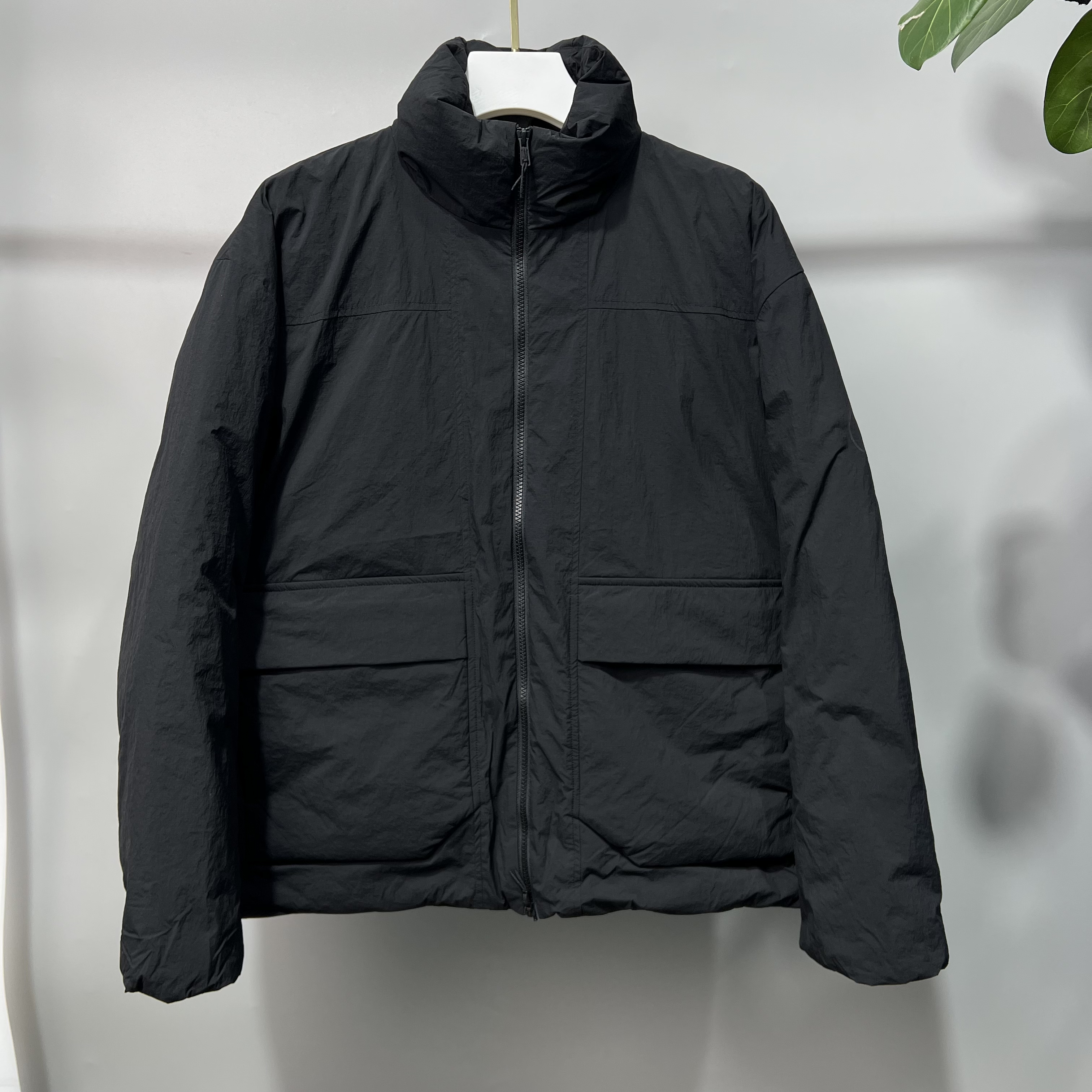 5-1 冬季防风防水男款黑色大口袋袖标设计百搭立领羽绒服 BM001