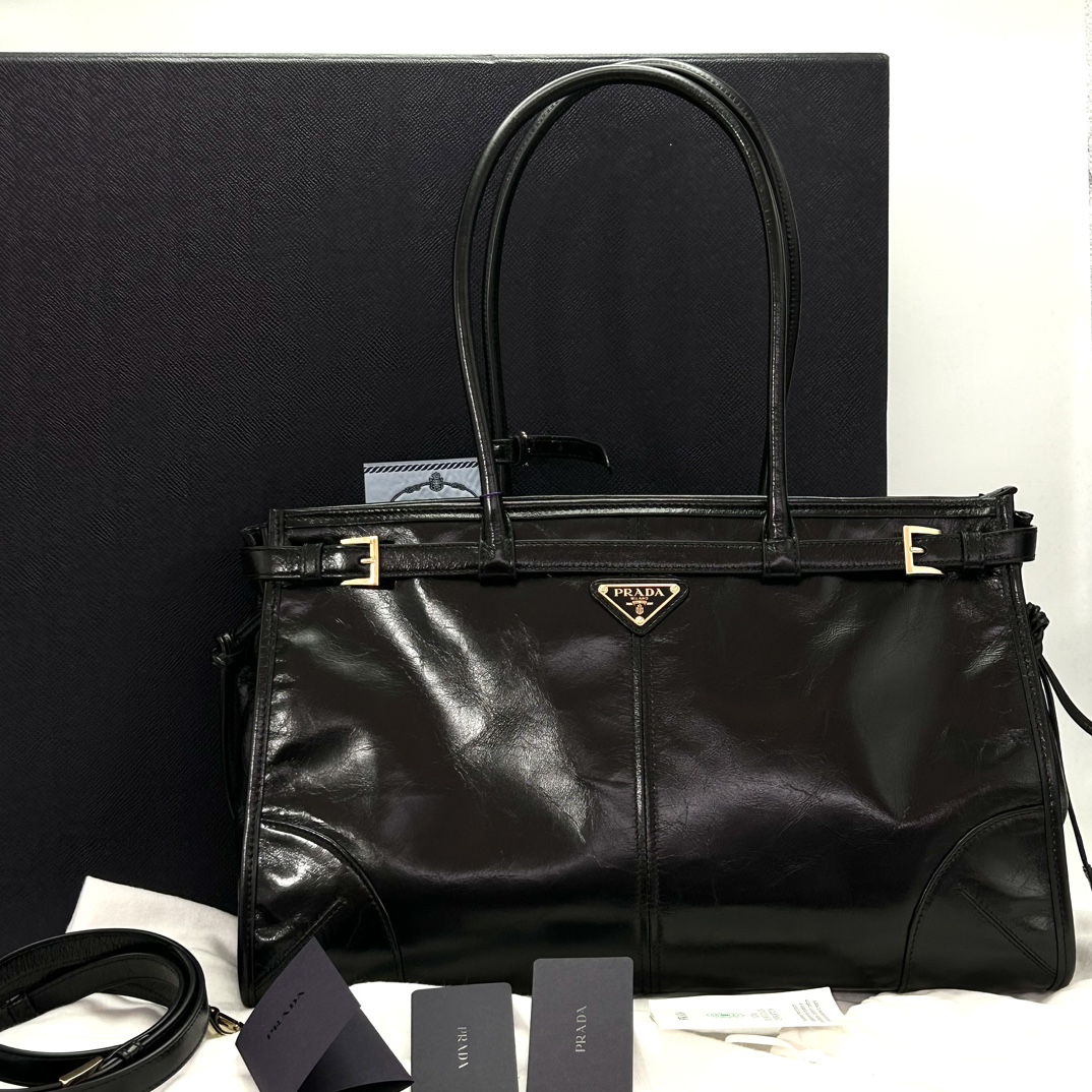 99新 Prada/普拉达 黑色SoftluxBonnie大号手提单肩斜挎包16240
