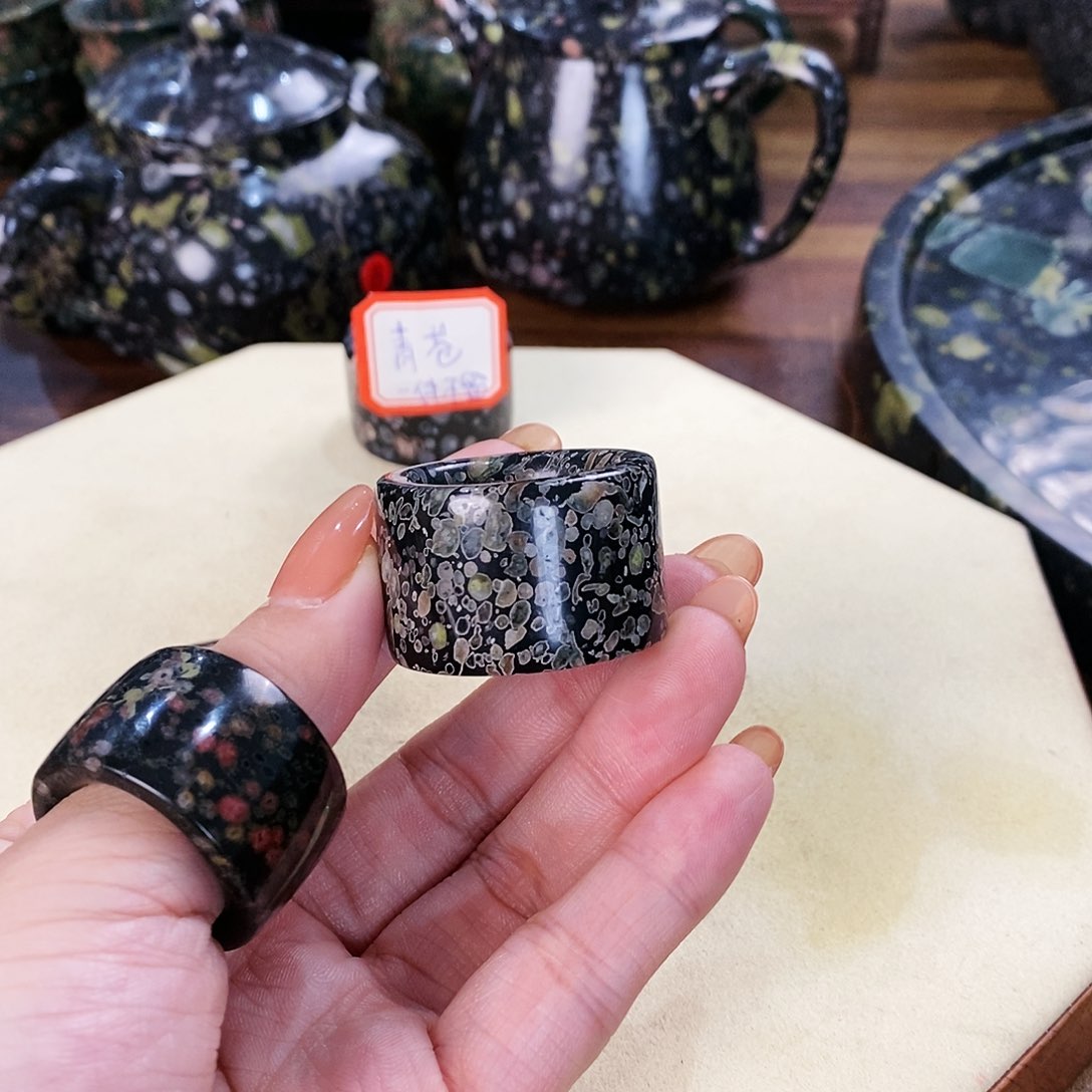 奢上奢精品梅花玉