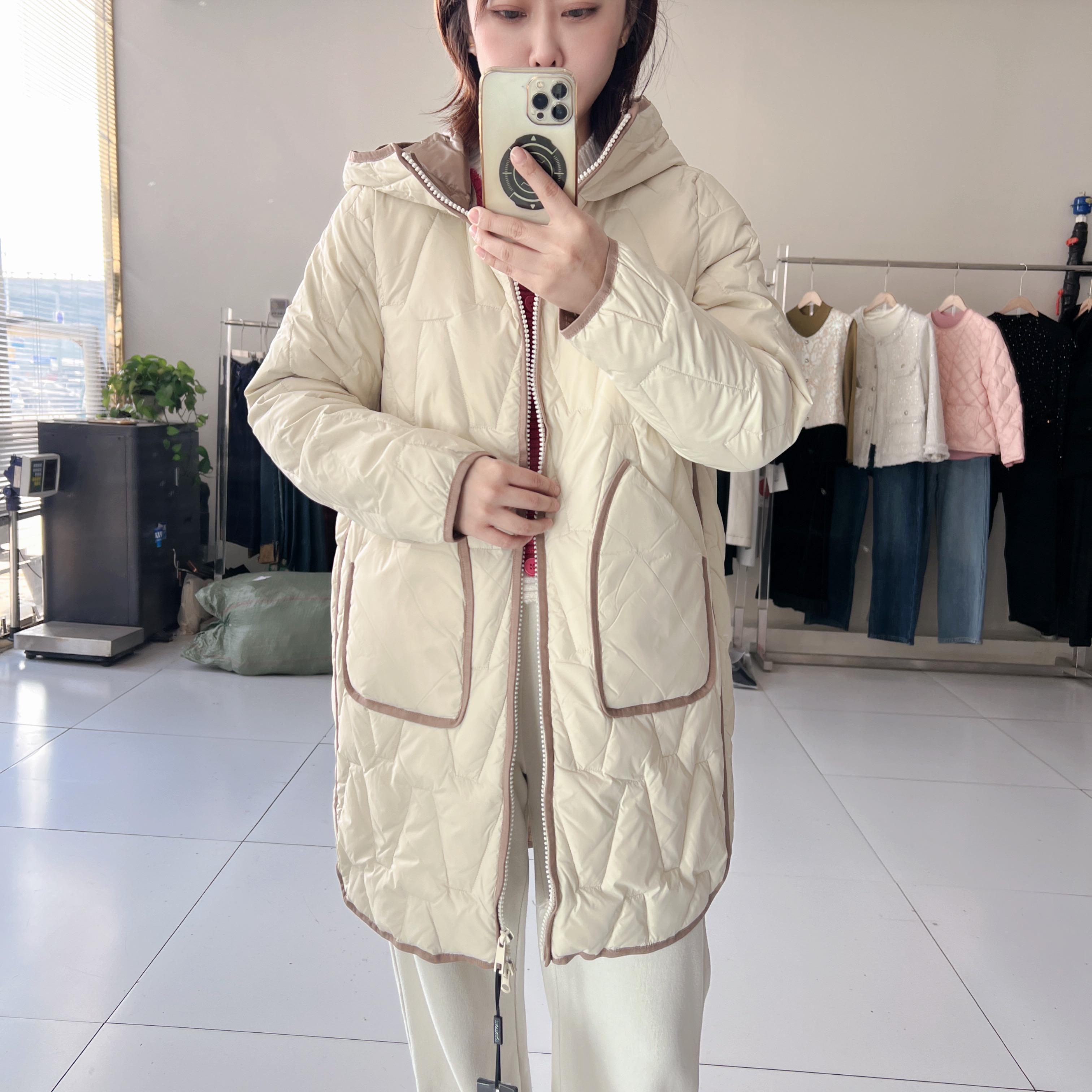 【金影奇】冬季新款大码女装保暖羽绒服-98313