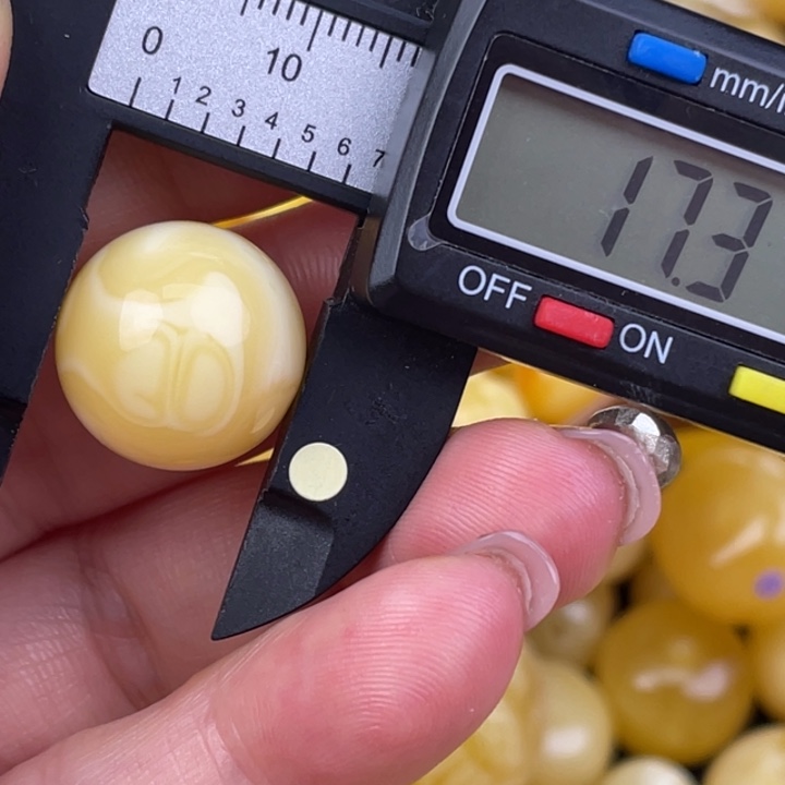 蜜蜡未镶嵌裸石398