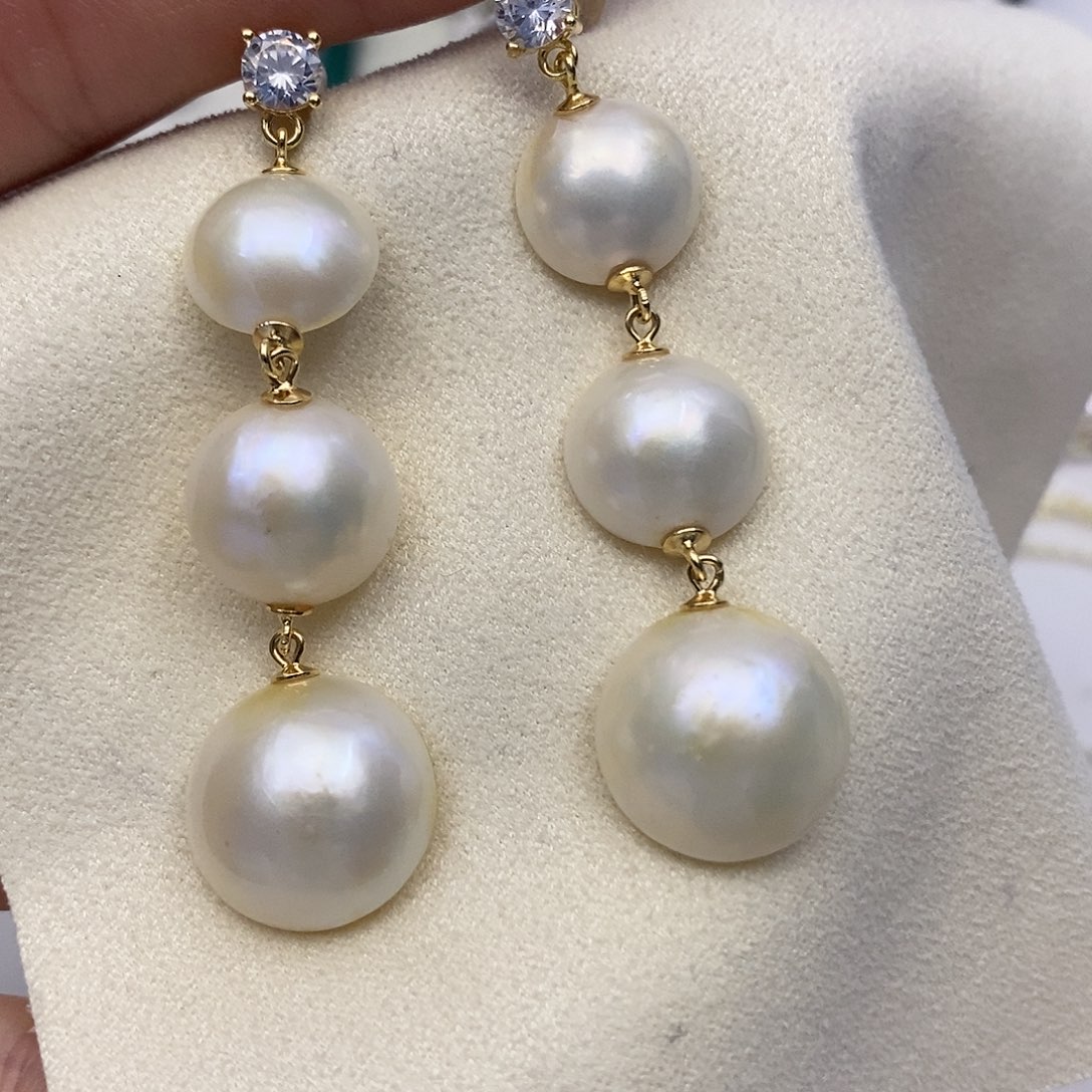 【闪购商品】拼合珍珠（马贝珠）耳饰银S925镶嵌72