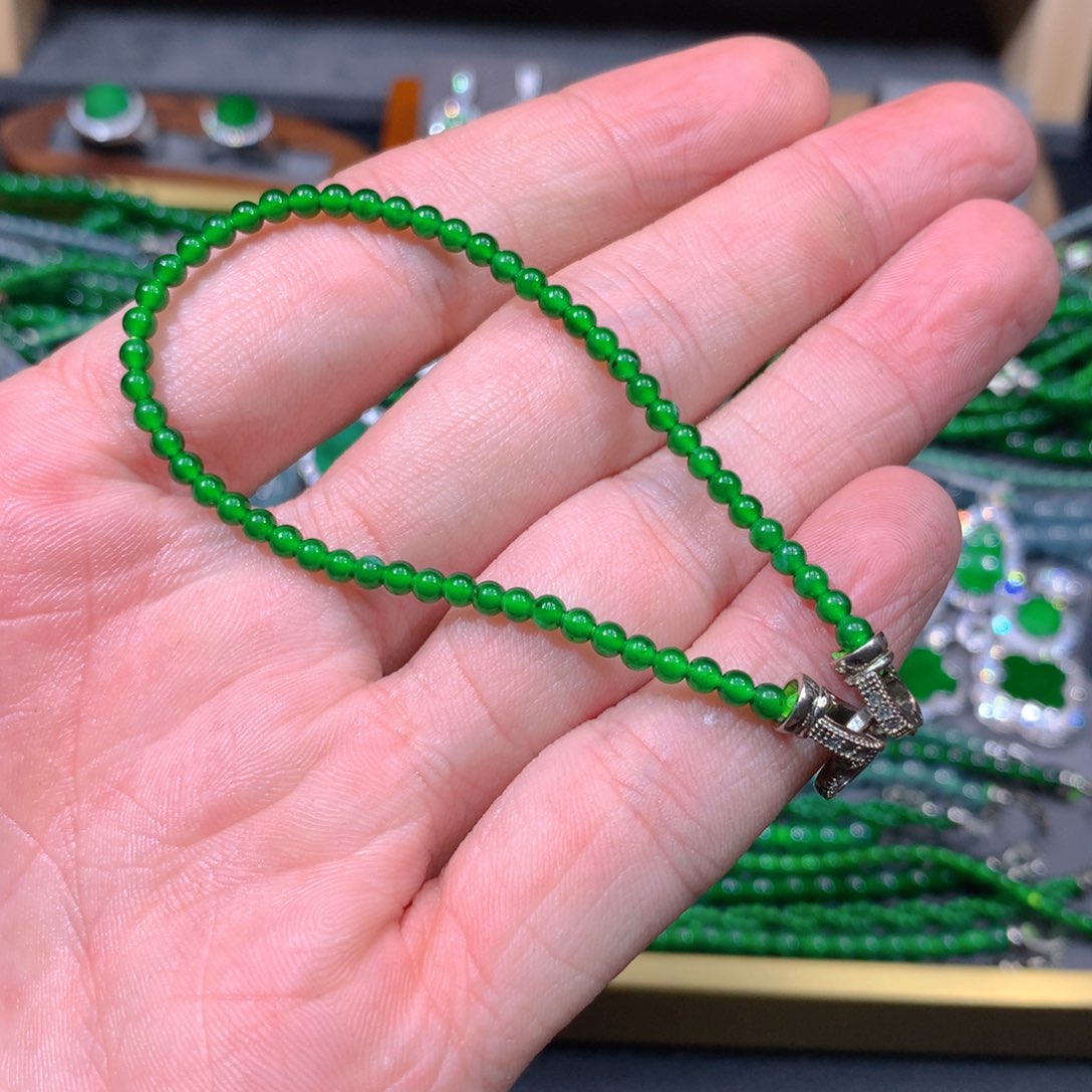 翡翠手链未镶嵌天然