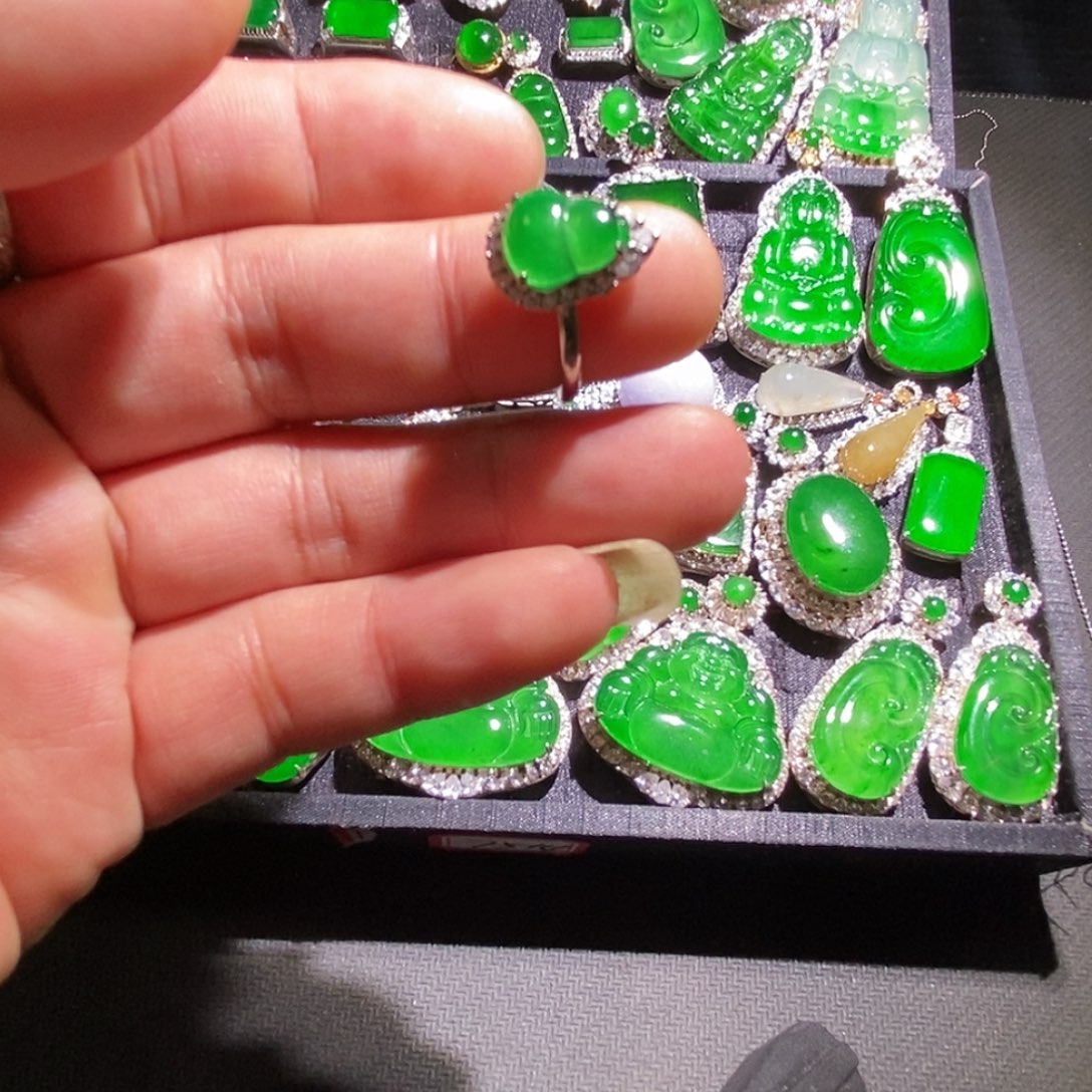 翡翠未镶嵌戒指A货翡翠8