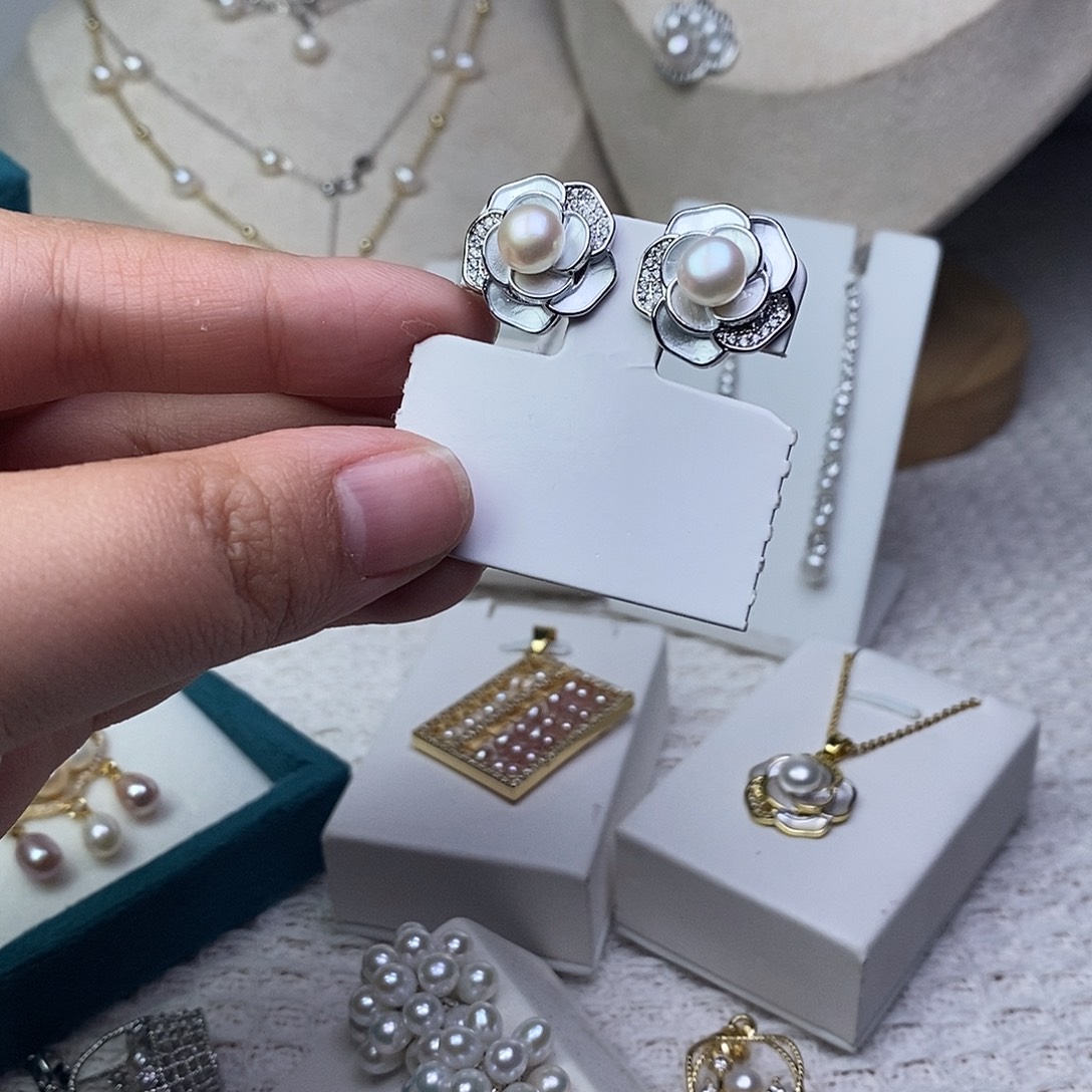 淡水珍珠银S925镶嵌耳饰