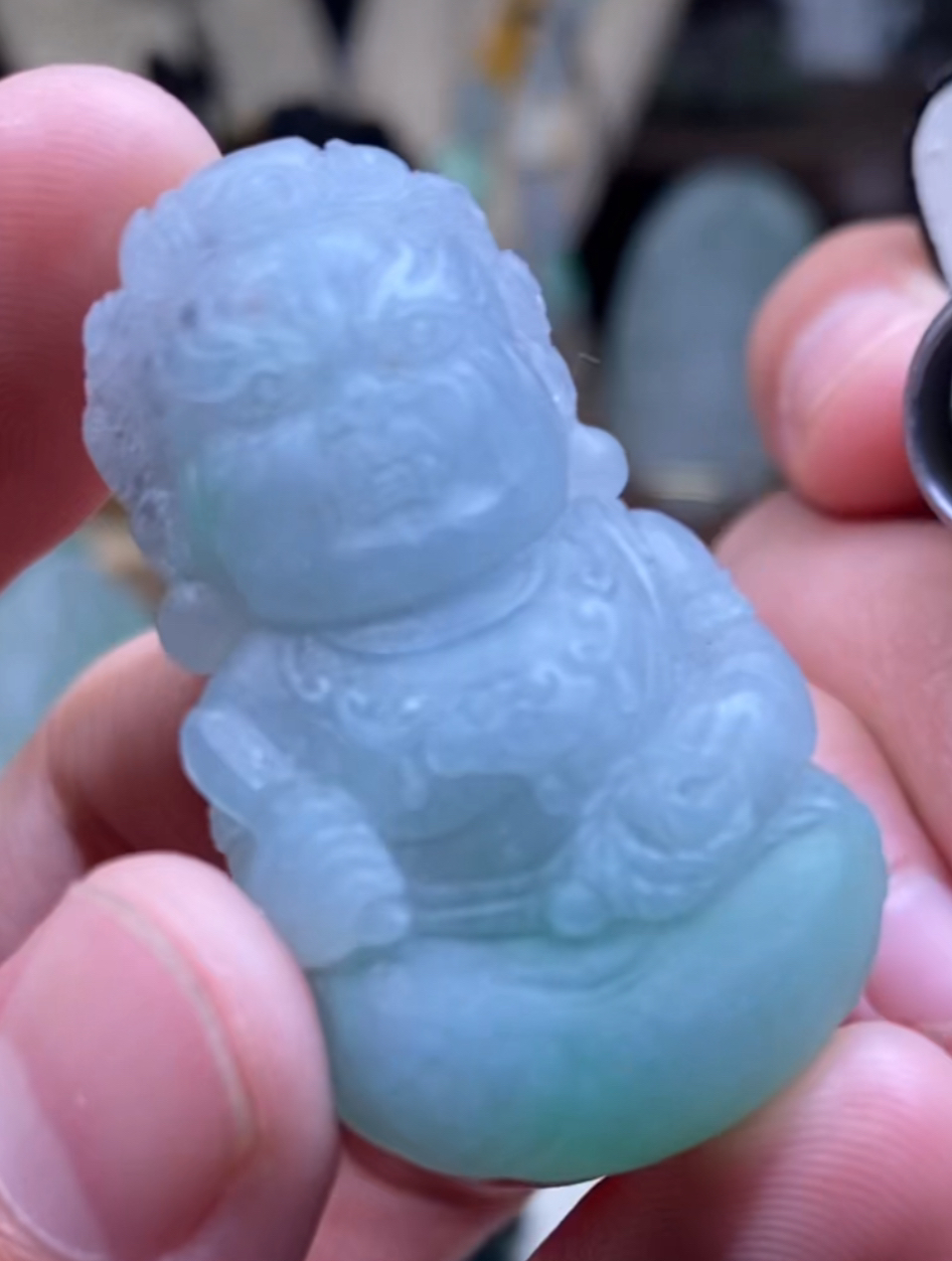 天然翡翠雕刻定制件