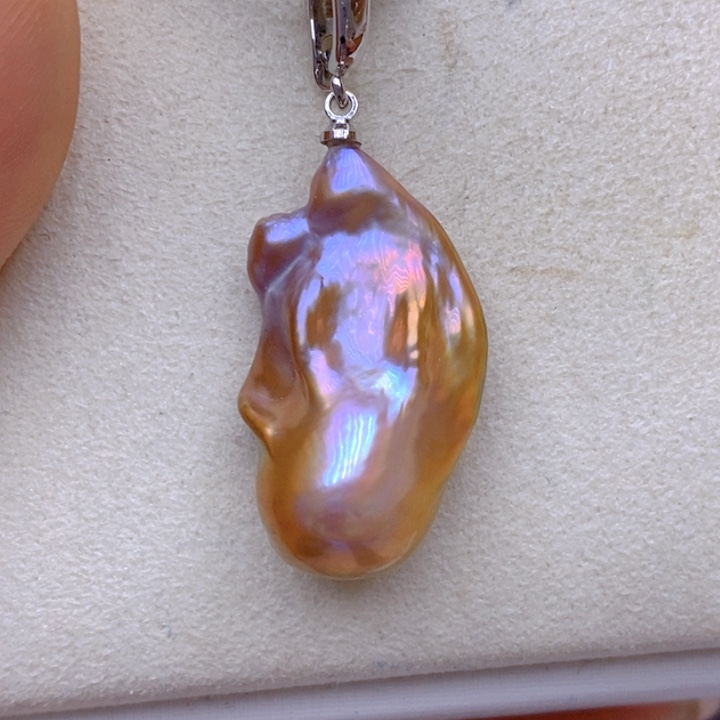 淡水珍珠未镶嵌吊坠(赠链)