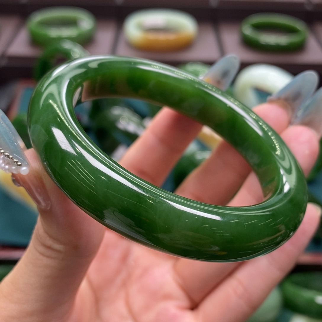 和田玉（碧玉）未镶嵌手镯5455