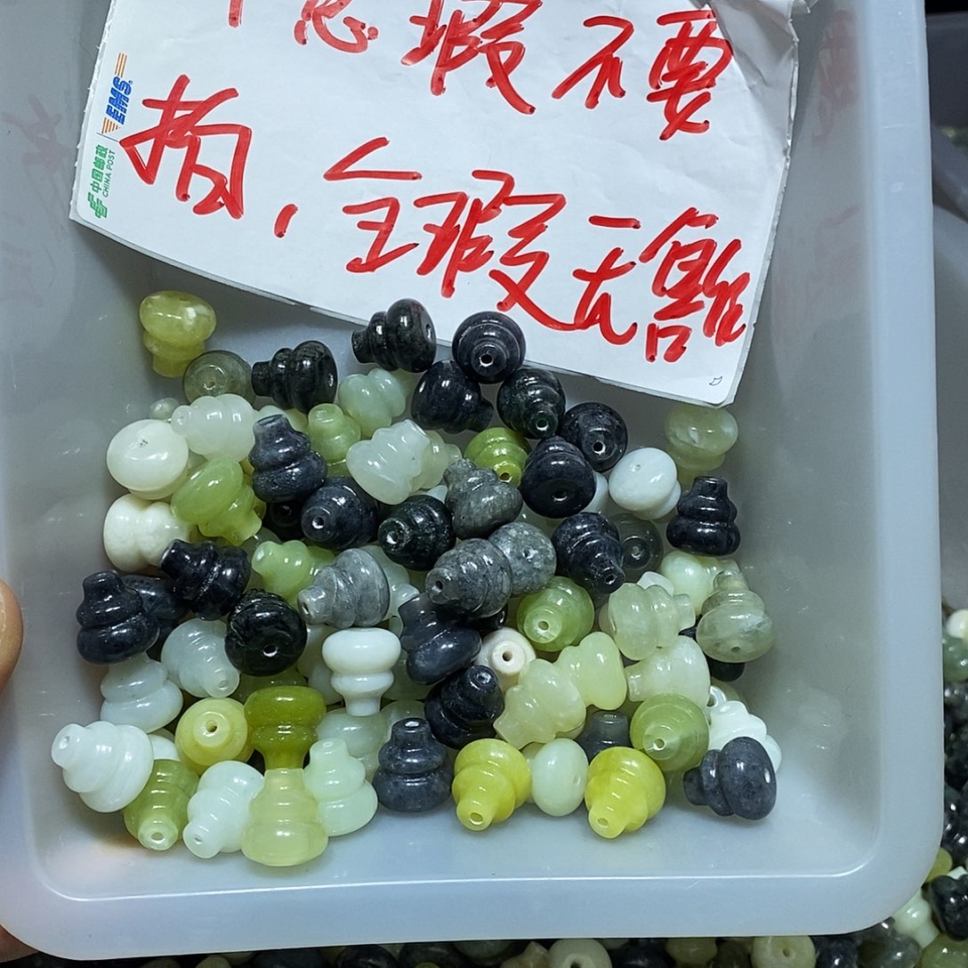 未镶嵌蛇纹石玉车挂593