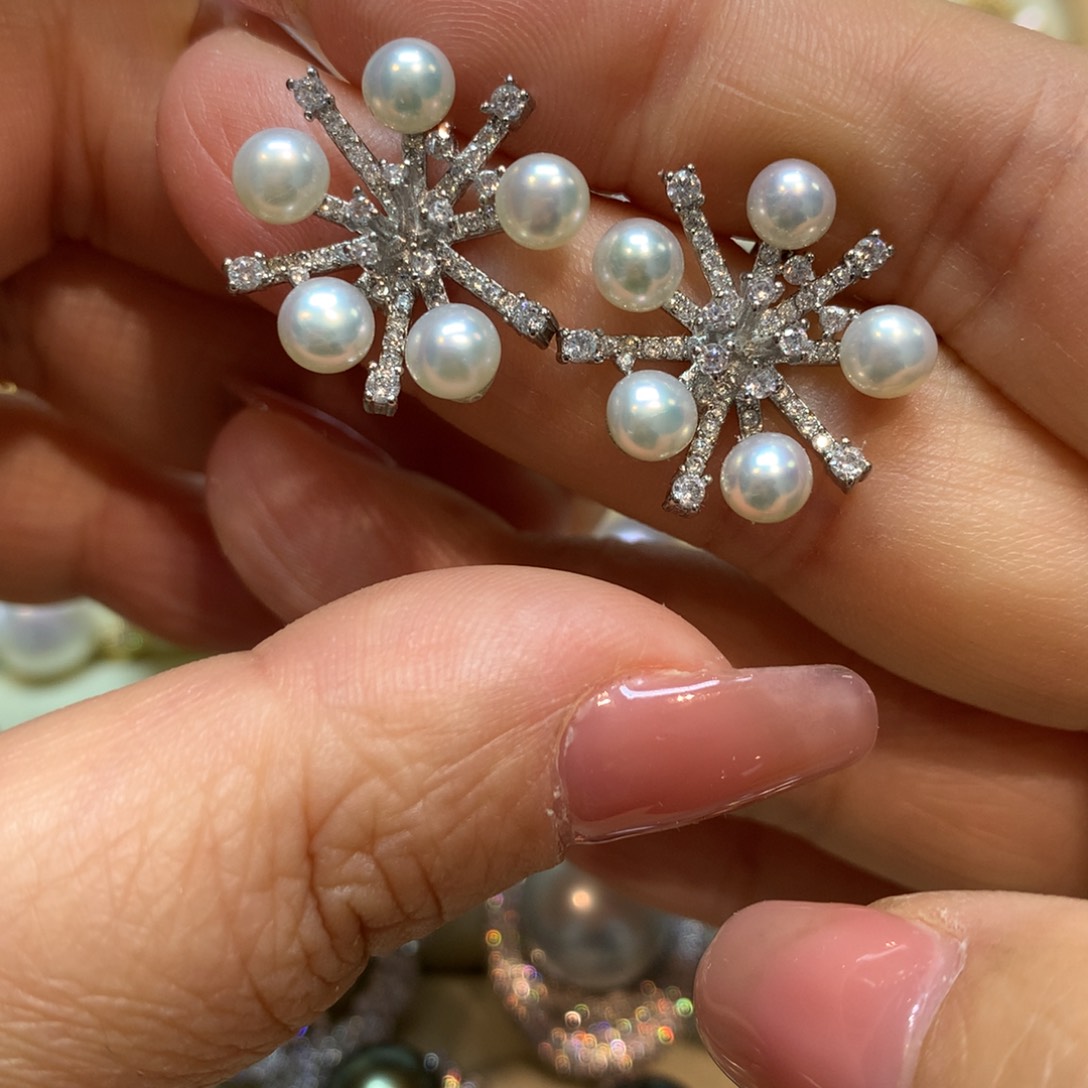 淡水珍珠耳饰未镶嵌