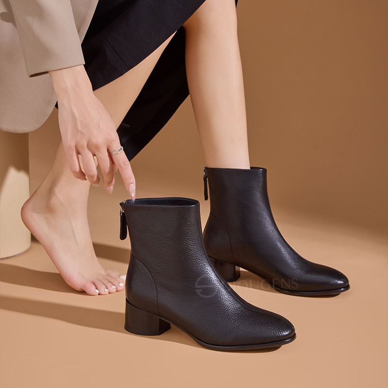 羊皮瘦瘦靴明星同款鞋女款秋冬百搭黑色皮靴真皮2025爆款网红短靴
